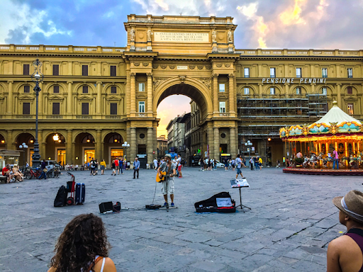 The Art of Busking: Florence’s Relationship with Street Performers